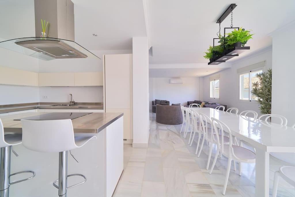 מארבלה Superbe Appartement Avec Jaccuzi מראה חיצוני תמונה