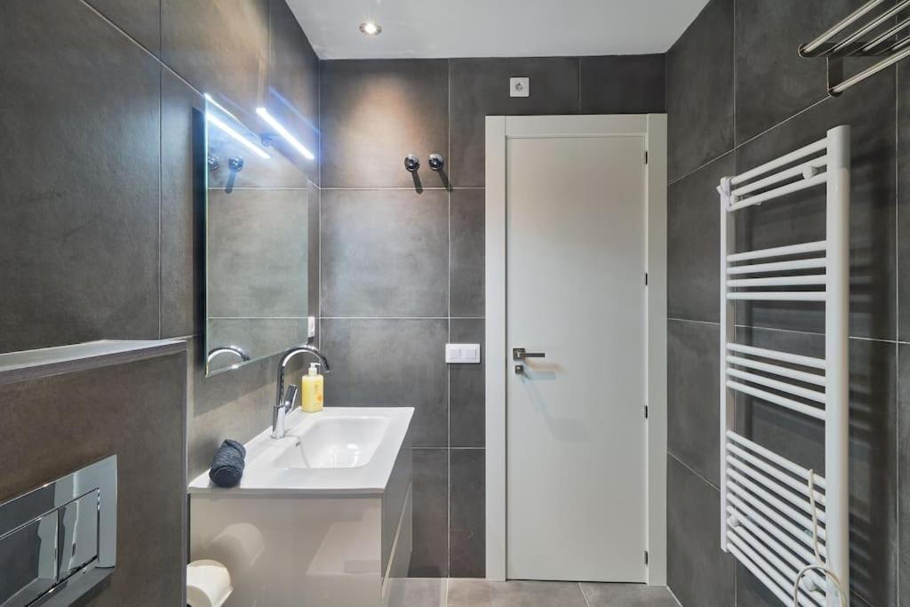 מארבלה Superbe Appartement Avec Jaccuzi מראה חיצוני תמונה